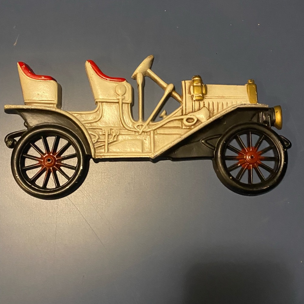 Vintage Midwest Cast Metal Antique Car Plaque 10.5”